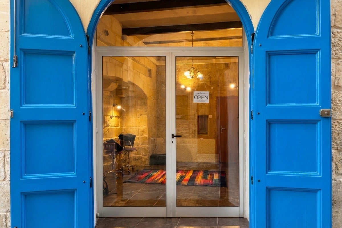 Entrance of Lavich Lashes & Brows salon in Birgu, Malta